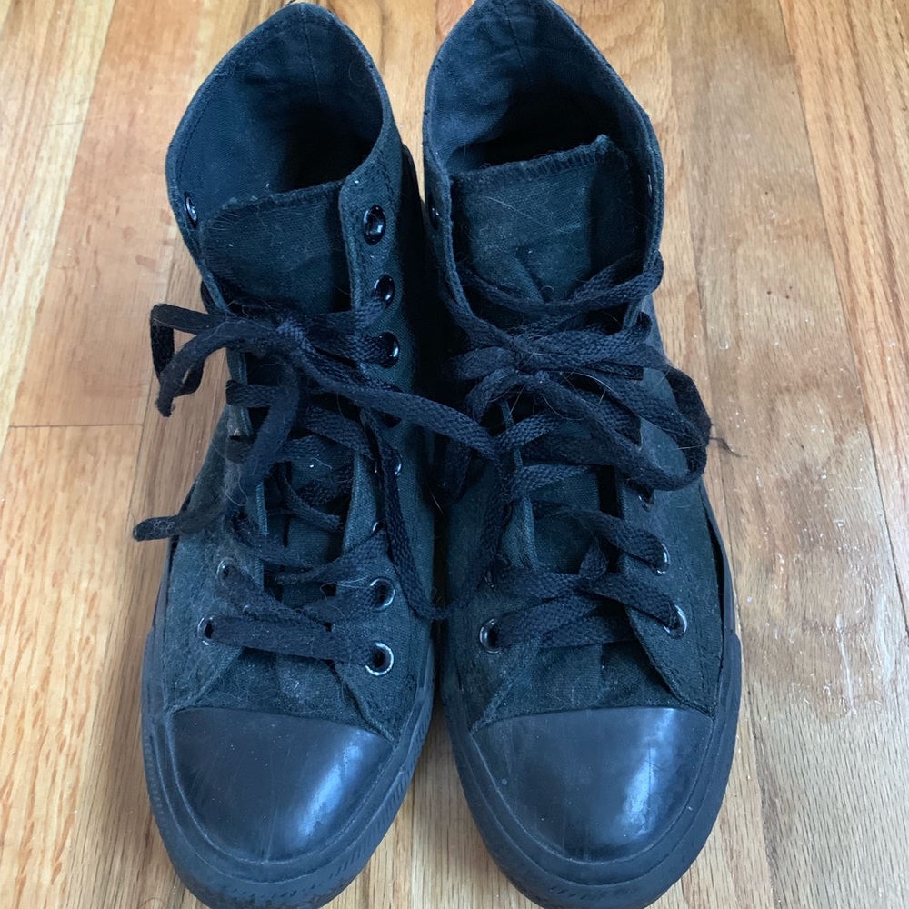 Black Converse Chuck Taylor High Tops
